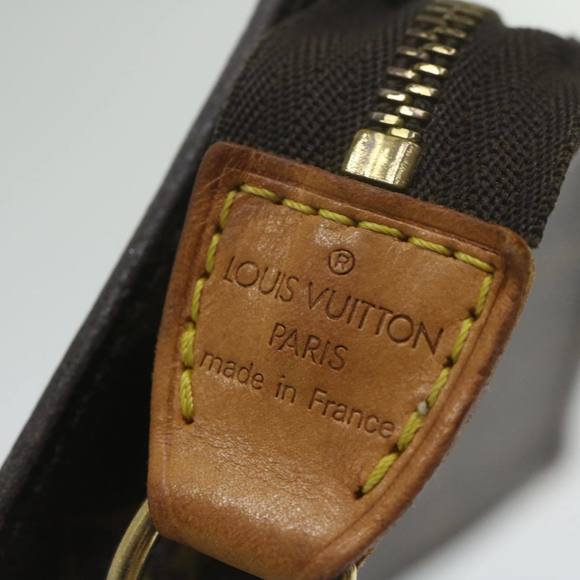 LOUIS VUITTON Monogram Bucket PM Pouch Accessory Pouch LV Auth 63930 - Picture 8 of 16